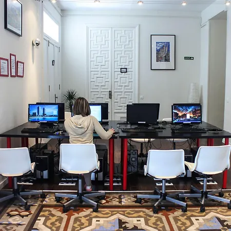 بيت شباب 360 Centro برشلونة