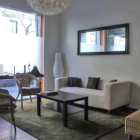 360 Hostal *